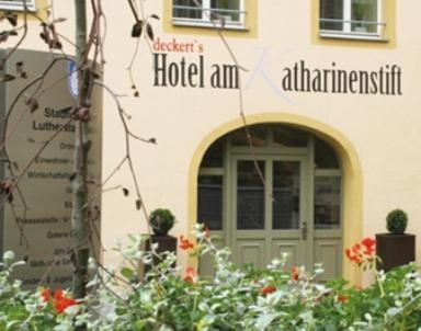 Deckerts Hotel Am Katharinenstift لوثرستادت ايسليبن المظهر الخارجي الصورة