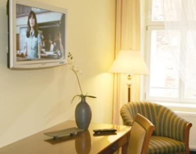 Deckerts Hotel Am Katharinenstift لوثرستادت ايسليبن الغرفة الصورة